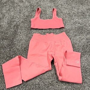 Bombshell sportswear set